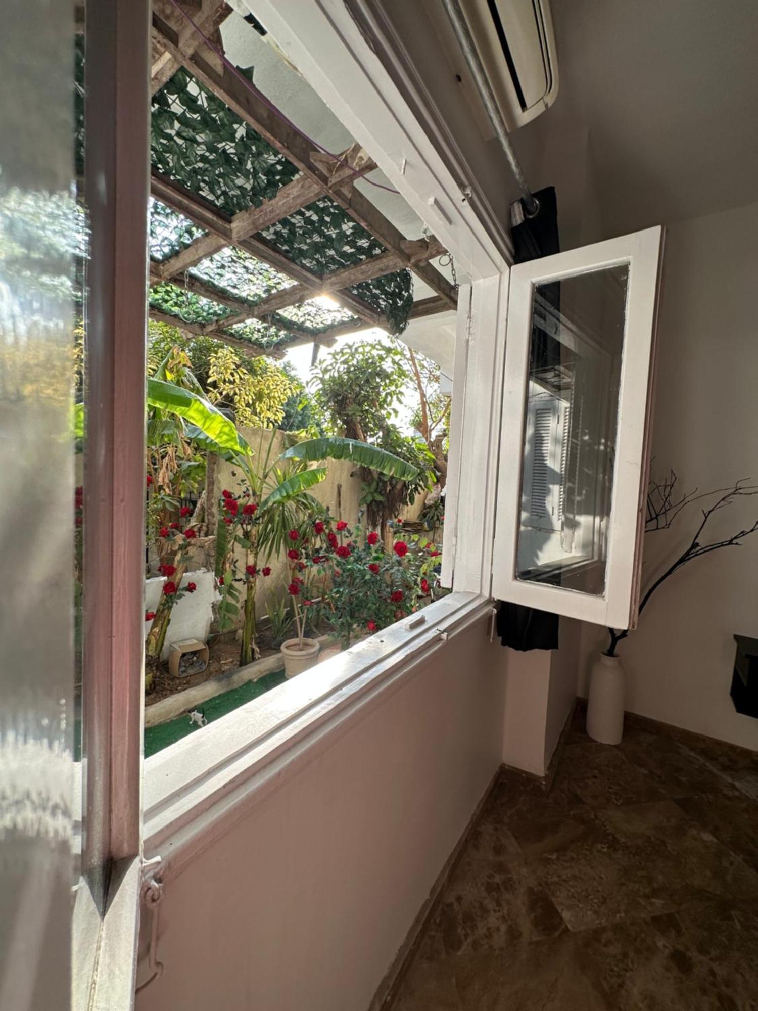 Modern 1-Bedroom Apartment In Zamalek Visits Allowed Caïro Buitenkant foto