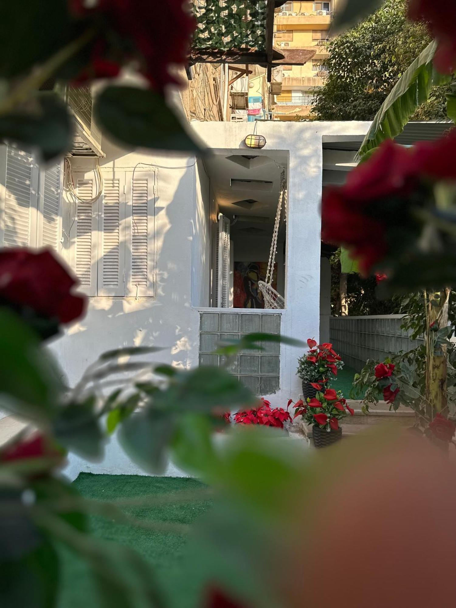 Modern 1-Bedroom Apartment In Zamalek Visits Allowed Caïro Buitenkant foto