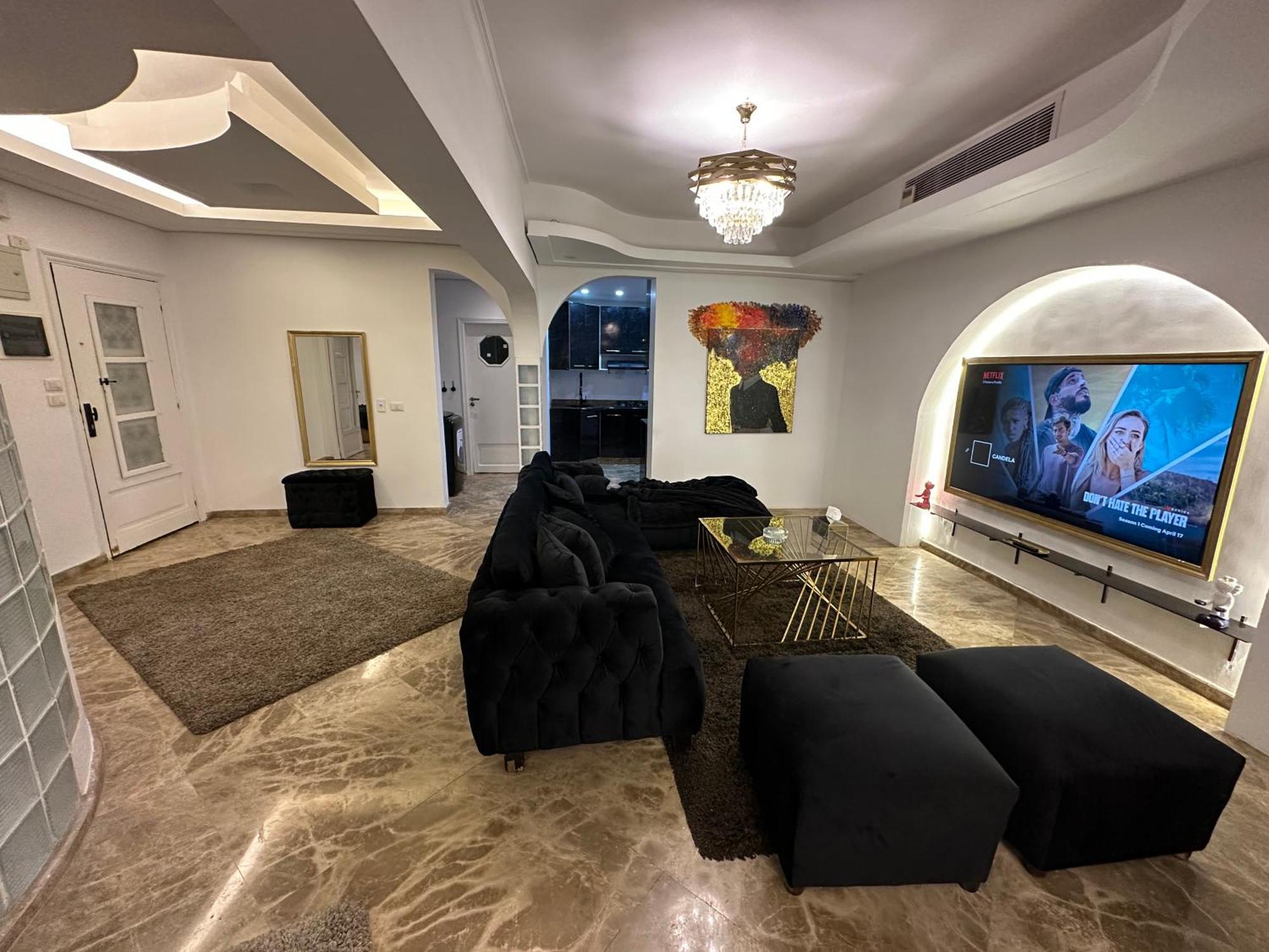 Modern 1-Bedroom Apartment In Zamalek Visits Allowed Caïro Buitenkant foto